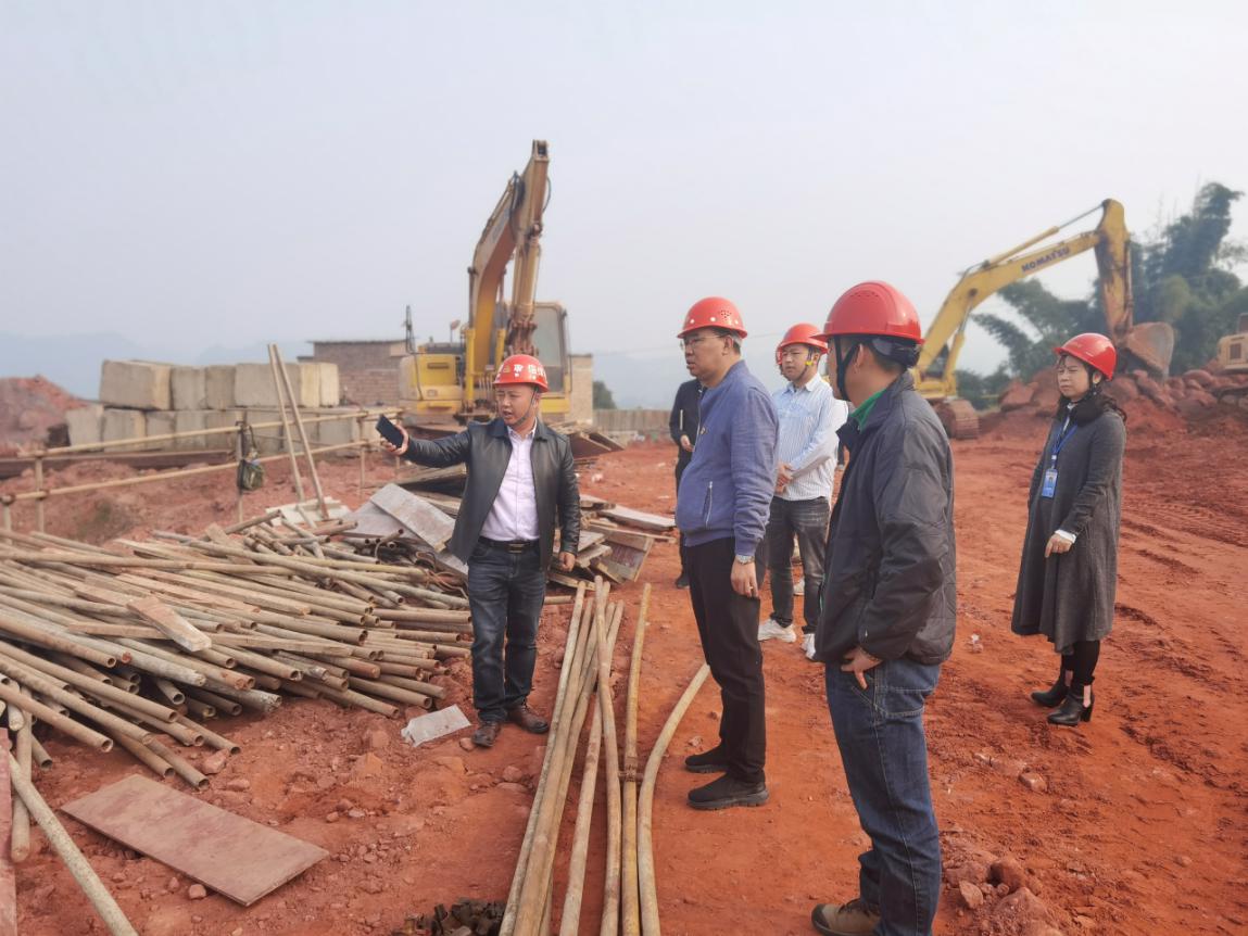 集團公司黨委委員、副總經(jīng)理任大慶督查指導(dǎo)高捷水廠在建工程