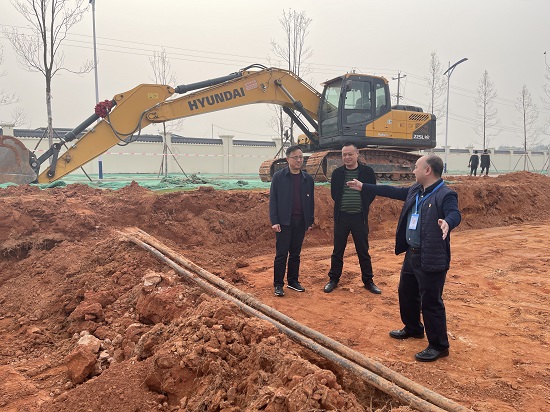 集團(tuán)公司黨委書記、董事長周燕賓率隊(duì)調(diào)研督查五糧液機(jī)場供水保障工程建設(shè)