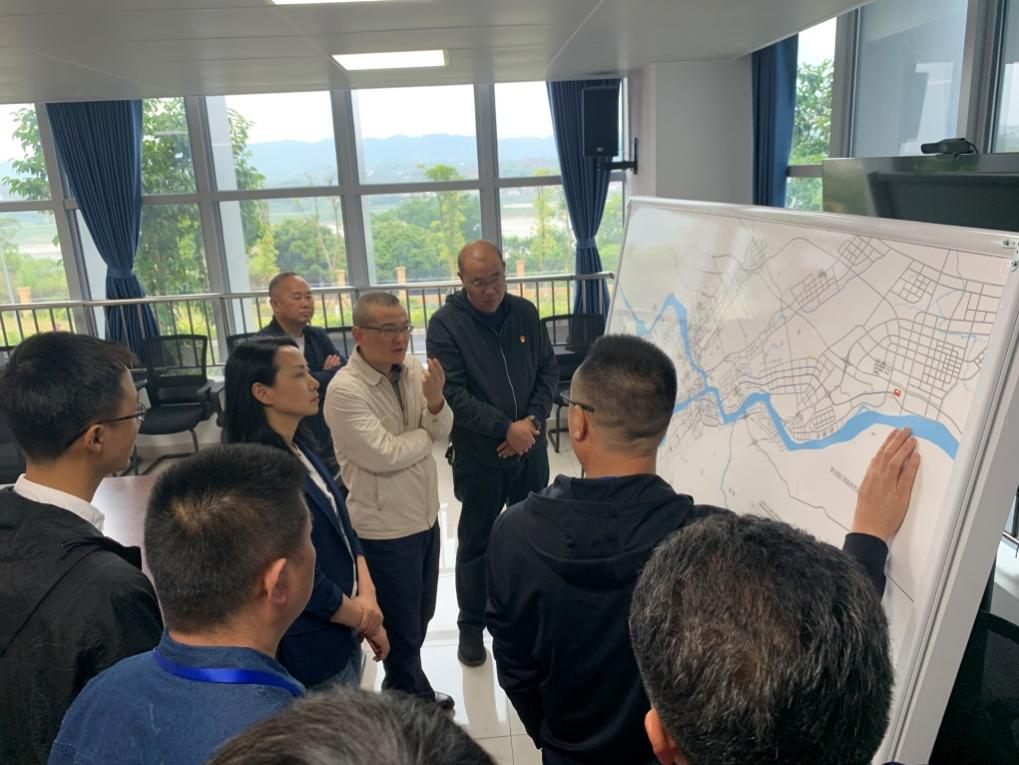 深入調(diào)研察實(shí)情，把脈問診助發(fā)展