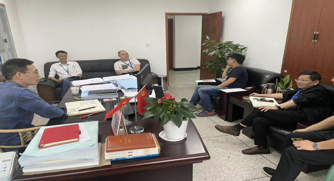 公司黨委委員、副總經(jīng)理吳建剛召開項(xiàng)目管理談話會