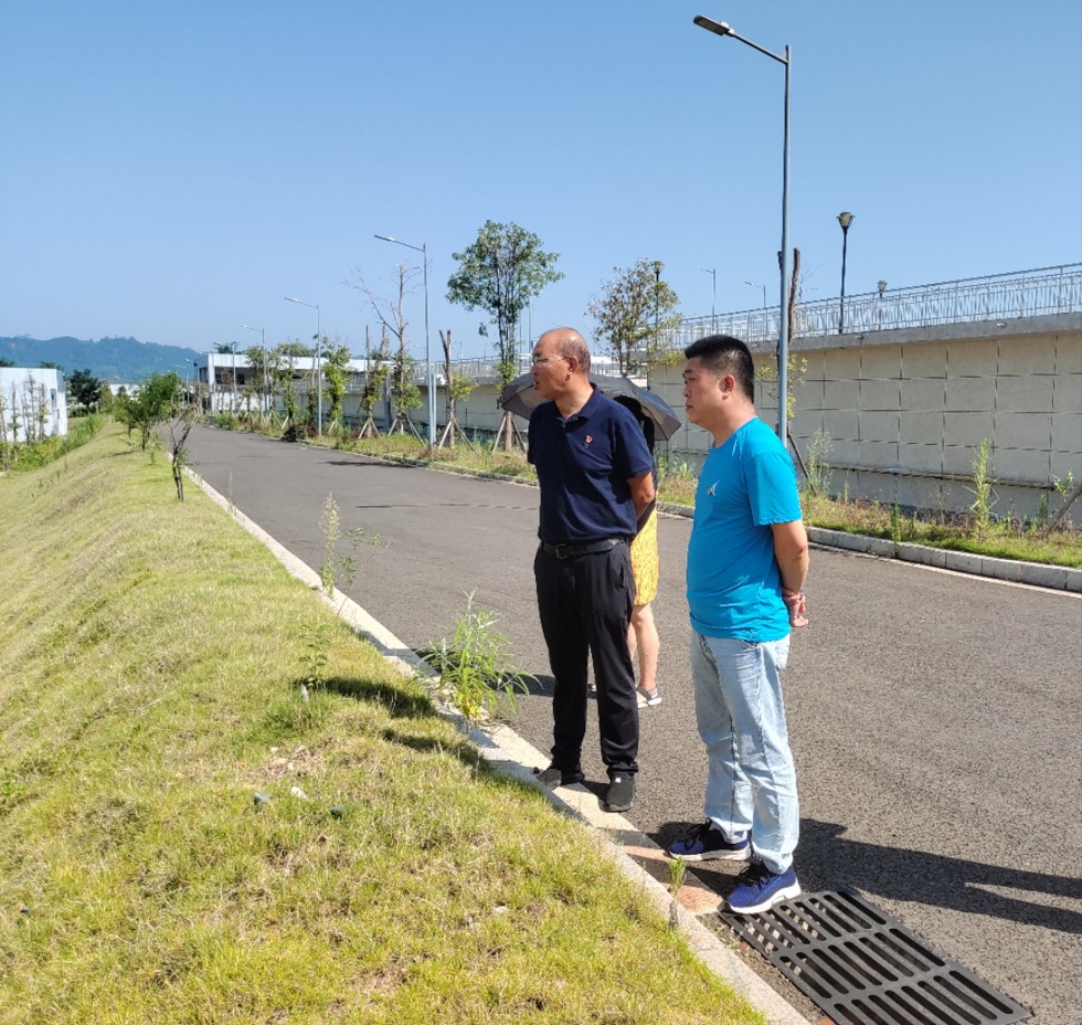 高溫指導(dǎo)水廠(chǎng)生產(chǎn)，心系一線(xiàn)干部職工 ——黨委副書(shū)記、工會(huì)主席任大慶到制水分公司開(kāi)展夏季安全生產(chǎn)檢查