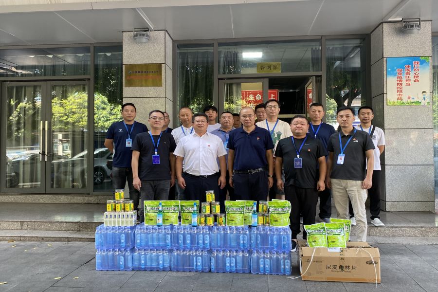 奮戰(zhàn)一線保供水，夏送清涼沁人心