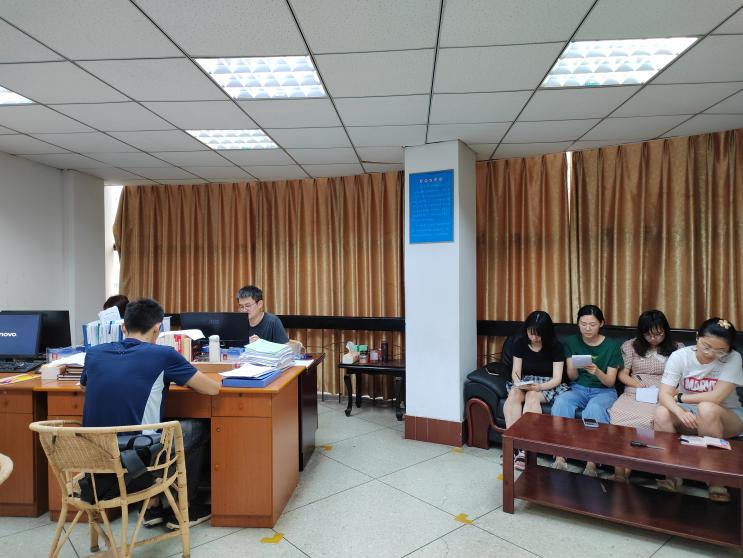 水質監(jiān)測中心組織召開專題學習會議