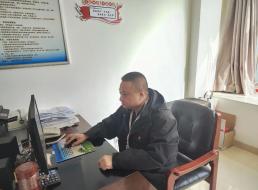 《榜樣在身邊》系列報(bào)道——莫正平、梁元 恒心堅(jiān)守鑄典范，砥礪前行綻光芒